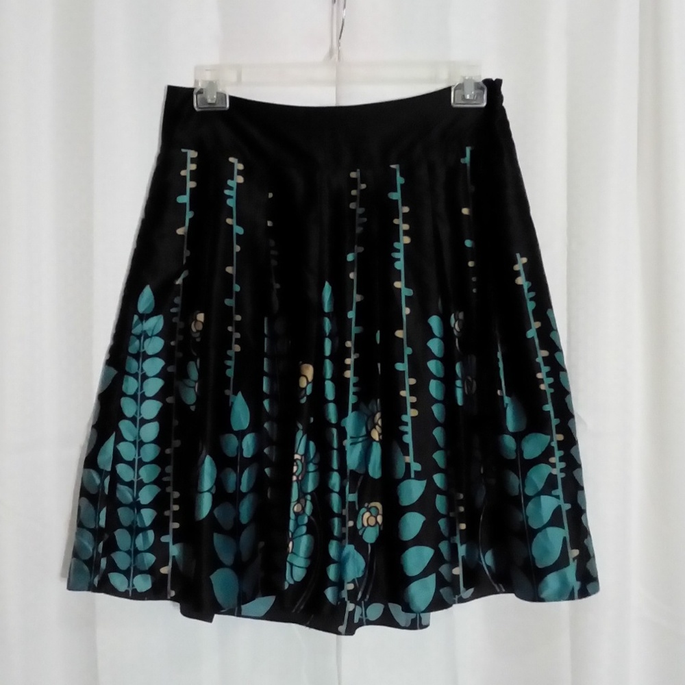 Mossimo Black w/Turquoise Flower Print Skirt