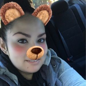 Meet your Posher, Alejandra