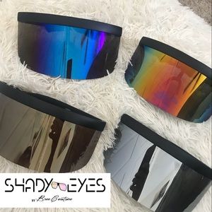 Trendy fashion sunglasses! Shipping is available
