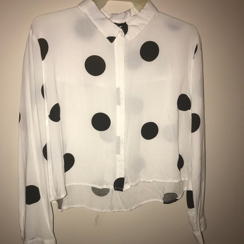 White crop top with black polka dots