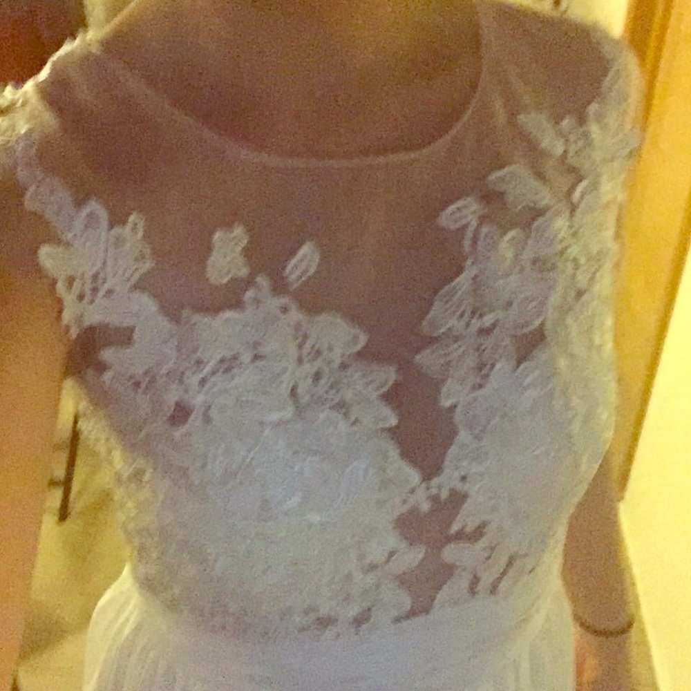Wedding gown