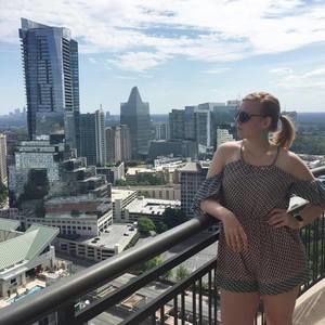 Meet your Posher, Emilie