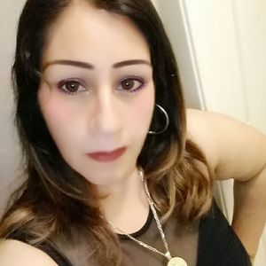 Meet your Posher, Bahena