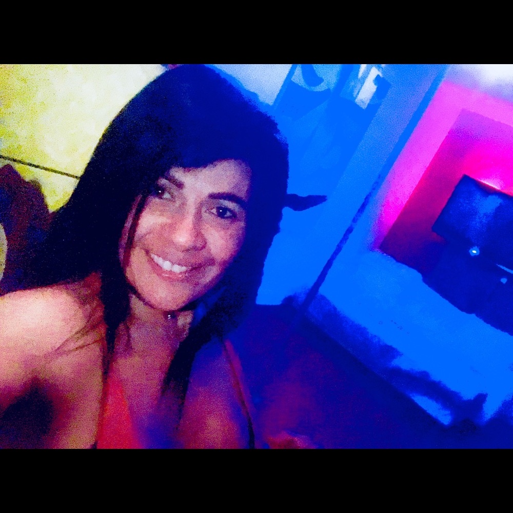 Meet your Posher, Merly