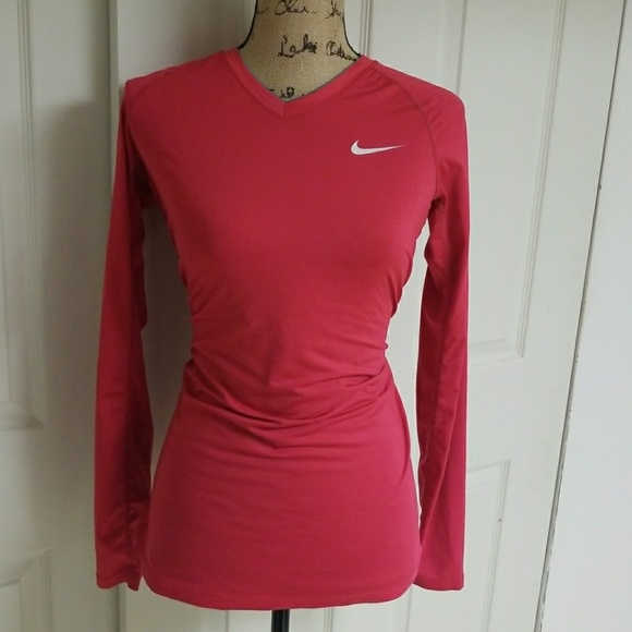 Nike Tops - Nike Fitted Dri-fit Top