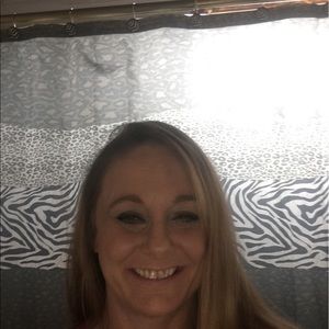 Meet your Posher, Sherry