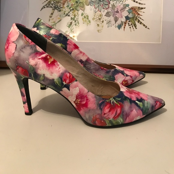 Seychelles Floral Heels - Picture 2 of 3