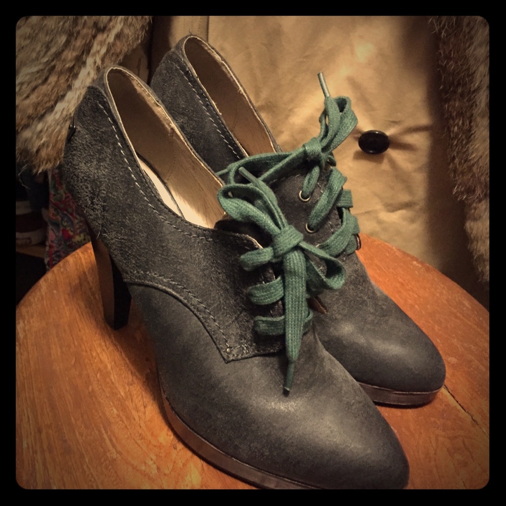 frye heels 👠 Harlow oxfords never worn new