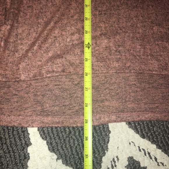 1 LEFT (Small) 🖤🔥 Deep V Lace up top 🔥🖤 - Picture 6 of 7