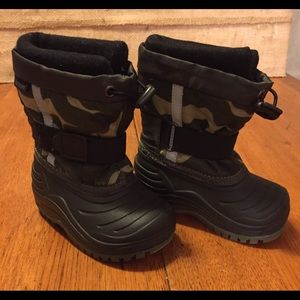 Snow boots 6 Toddler