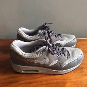 Men's NIke Air Max 1 Premium in gray