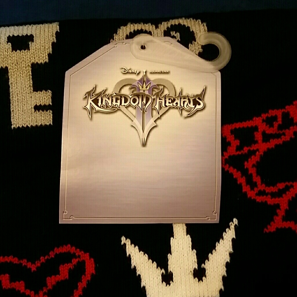 Brand new Disney Kingdom hearts knitted scarf