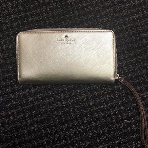 Kate Spade zip wallet/ never used