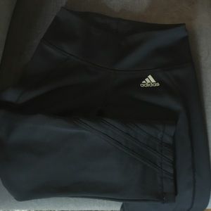 Adidas workout Capri size S
