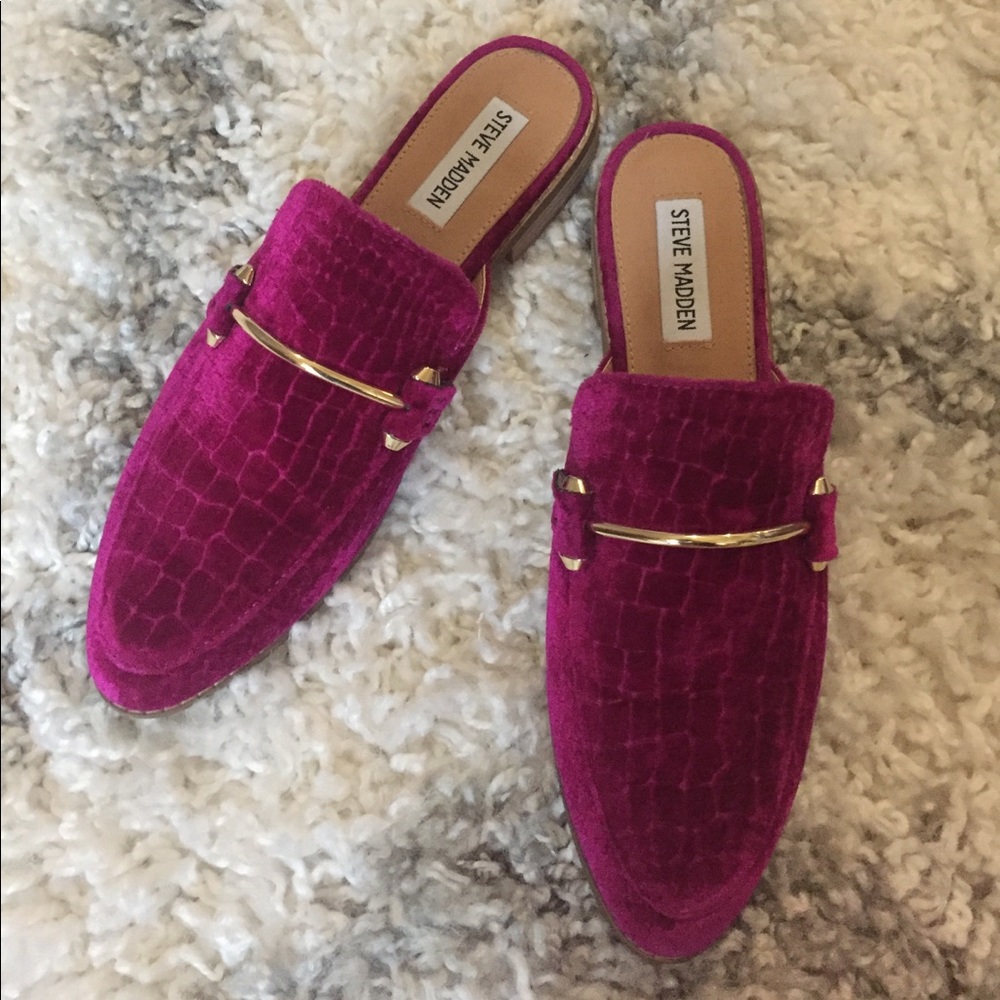 NEW Steve Madden Velvet Mule