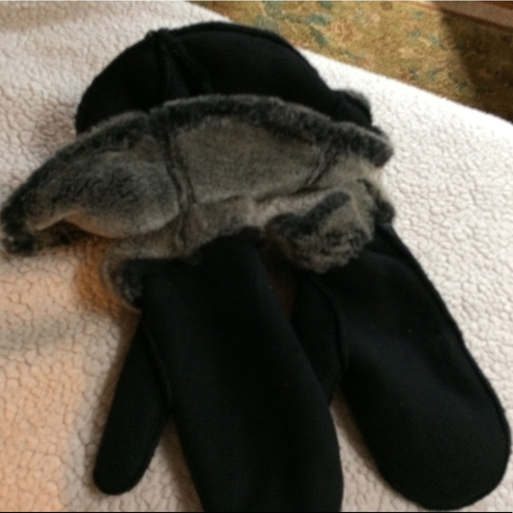 Women's Winter hat and mittens