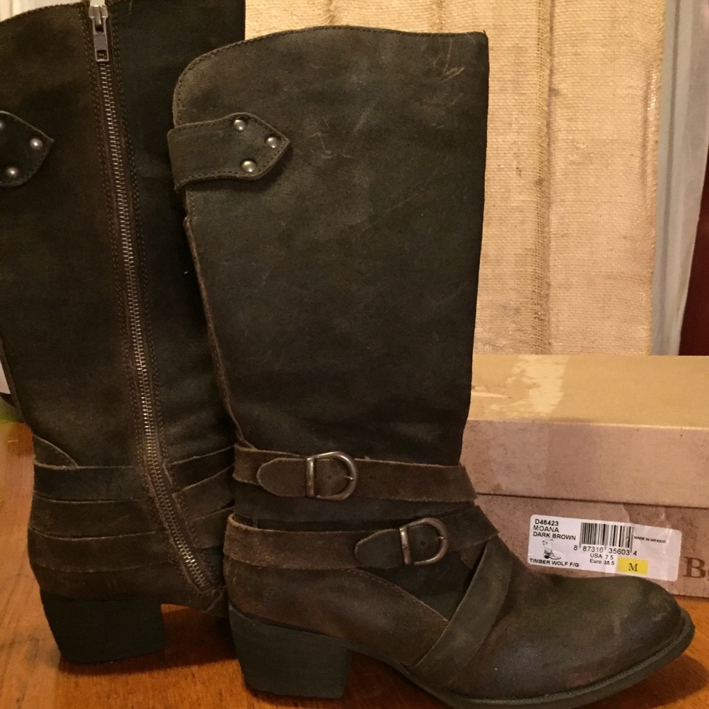 BORN Moana Boots, Brown Wrap Size 7.5