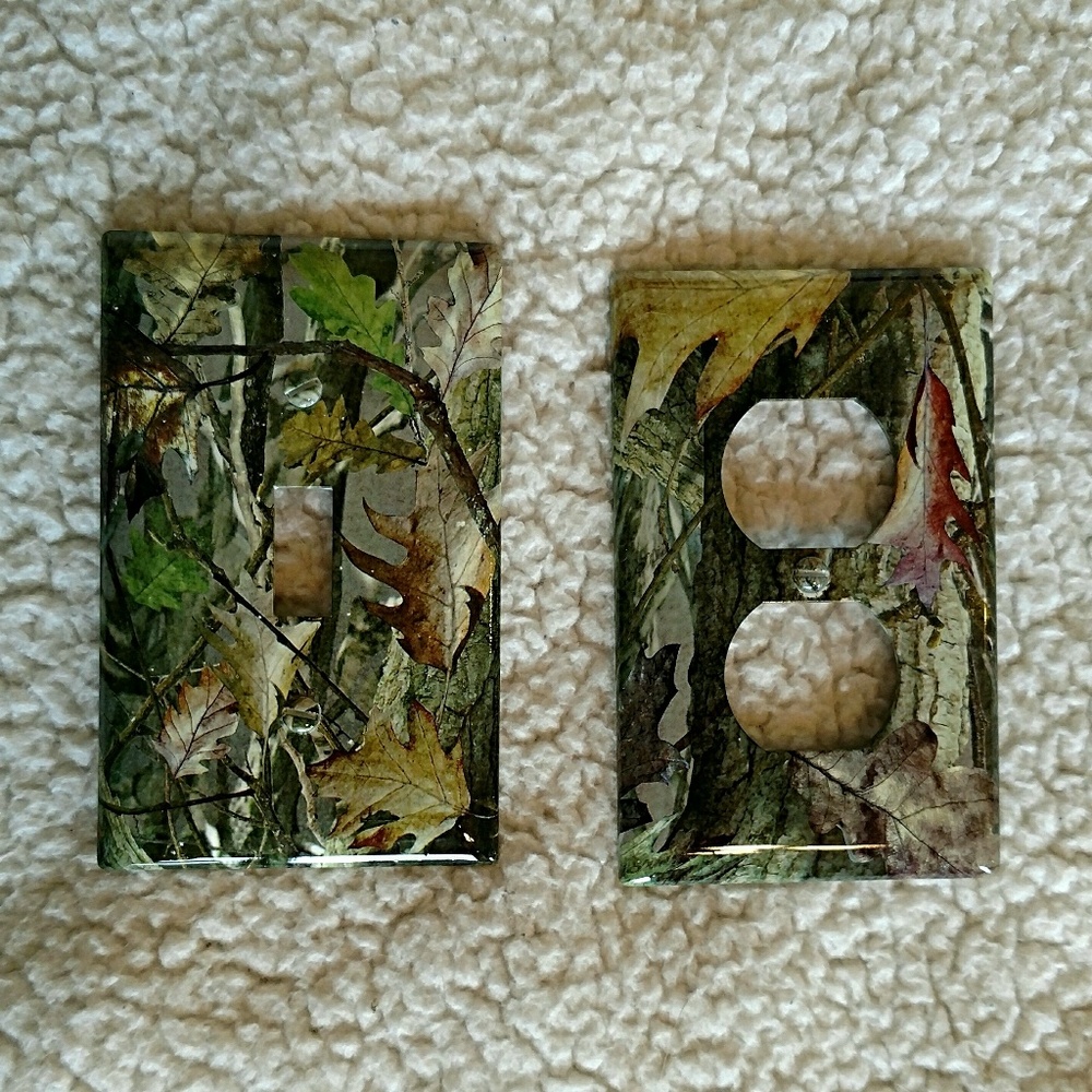 Fall Camo Wall Plates NWOT
