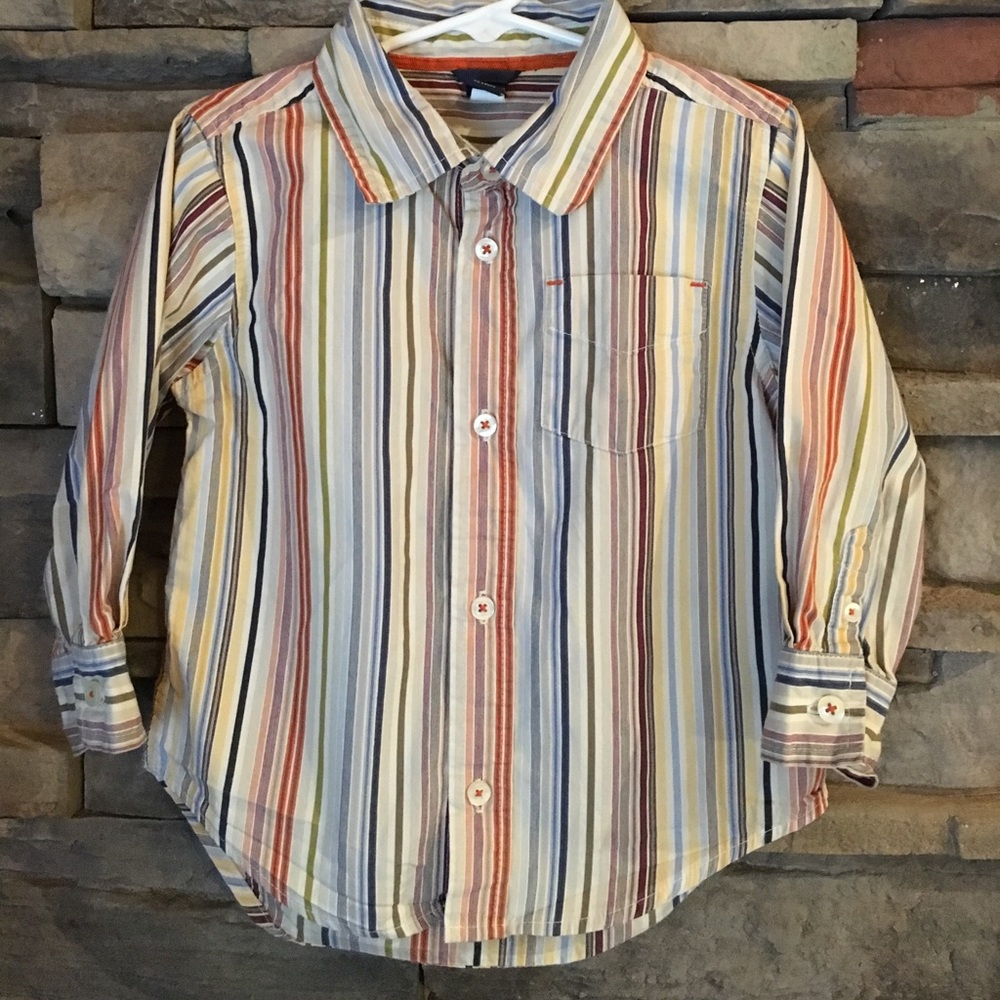 GAP long sleeve button up shirt