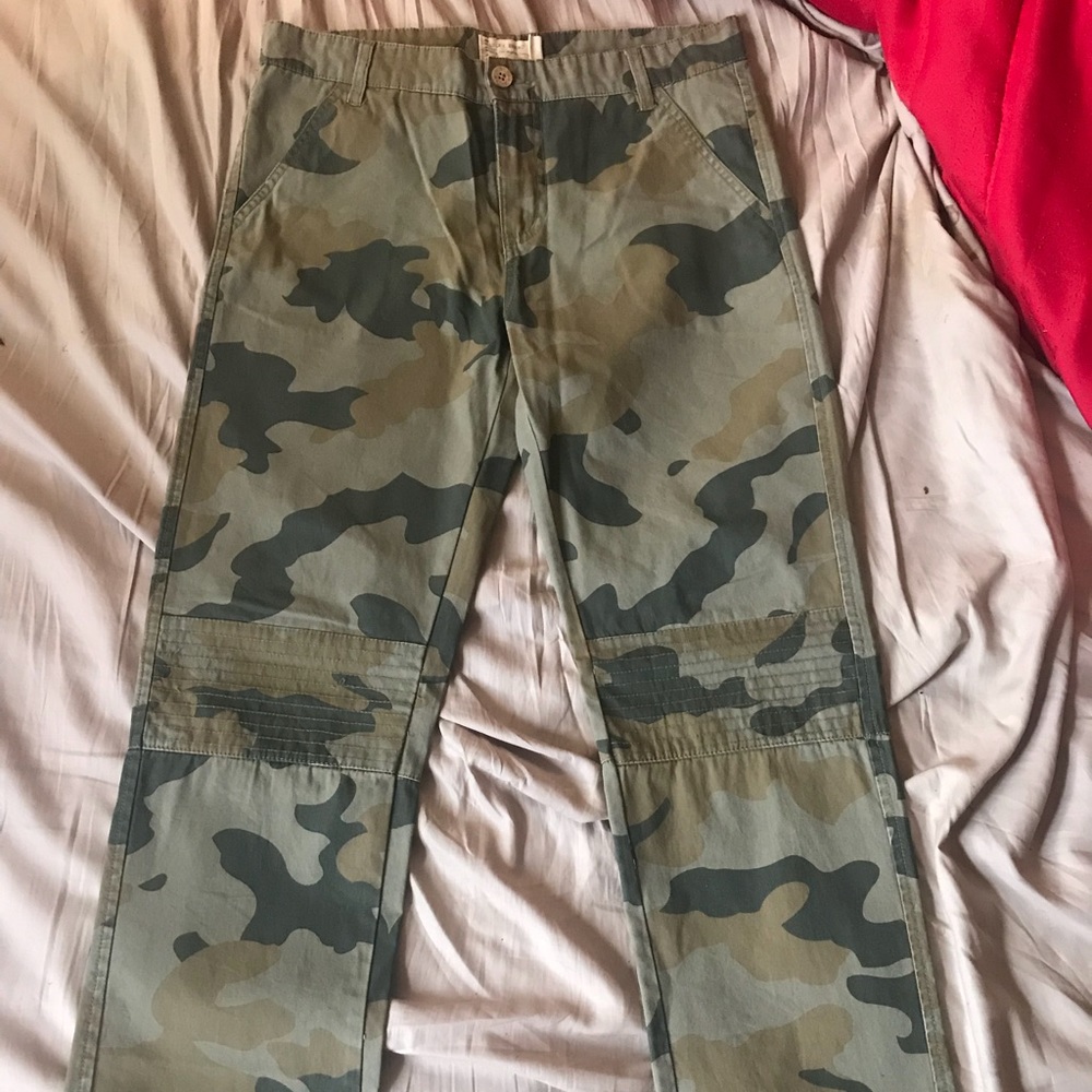 Lucky brand Camo straight leg pants
