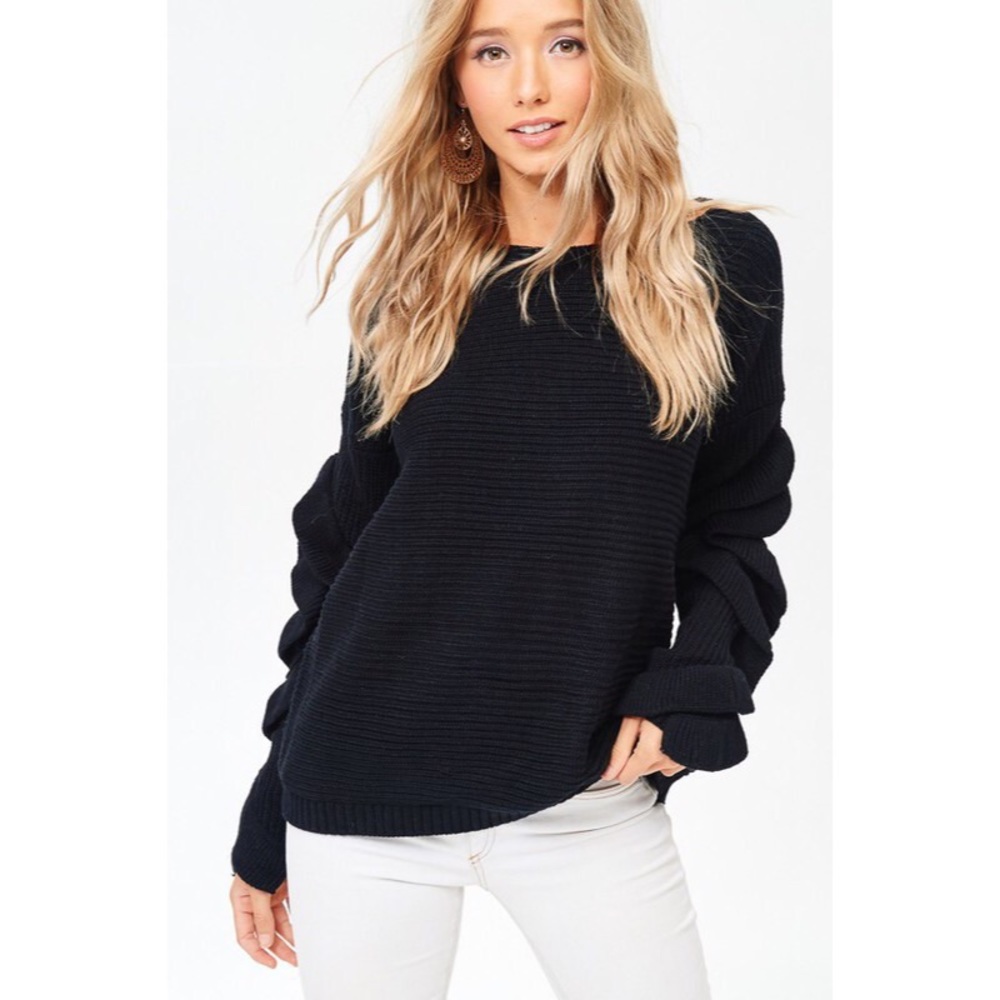 >>LAST<< Sabel Ruffle Sleeve Sweater - Black - Picture 4 of 6