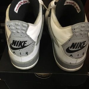 Jordan 4s