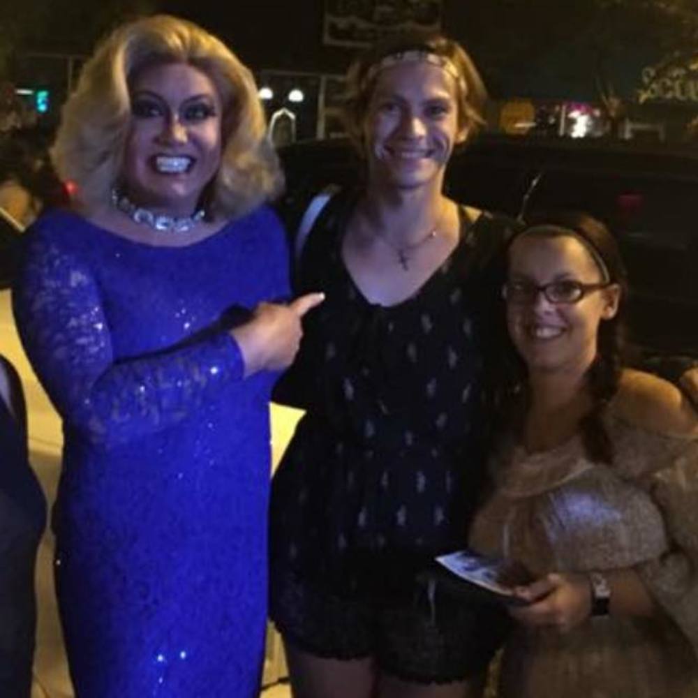 Meet your Posher, Kloe