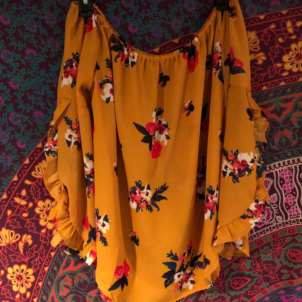 NWOT Yellow Off the Shoulder Floral Shirt
