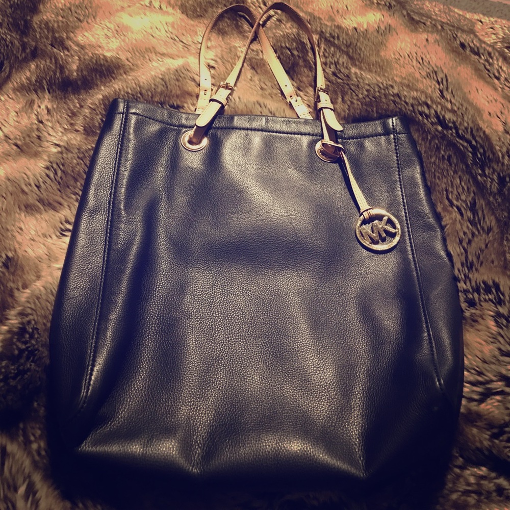 Michael kors tote shoulder bag