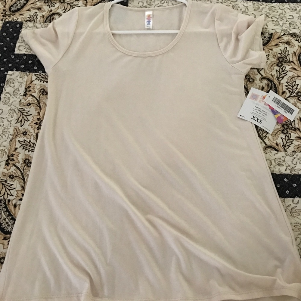 Lularoe classic tee cream color