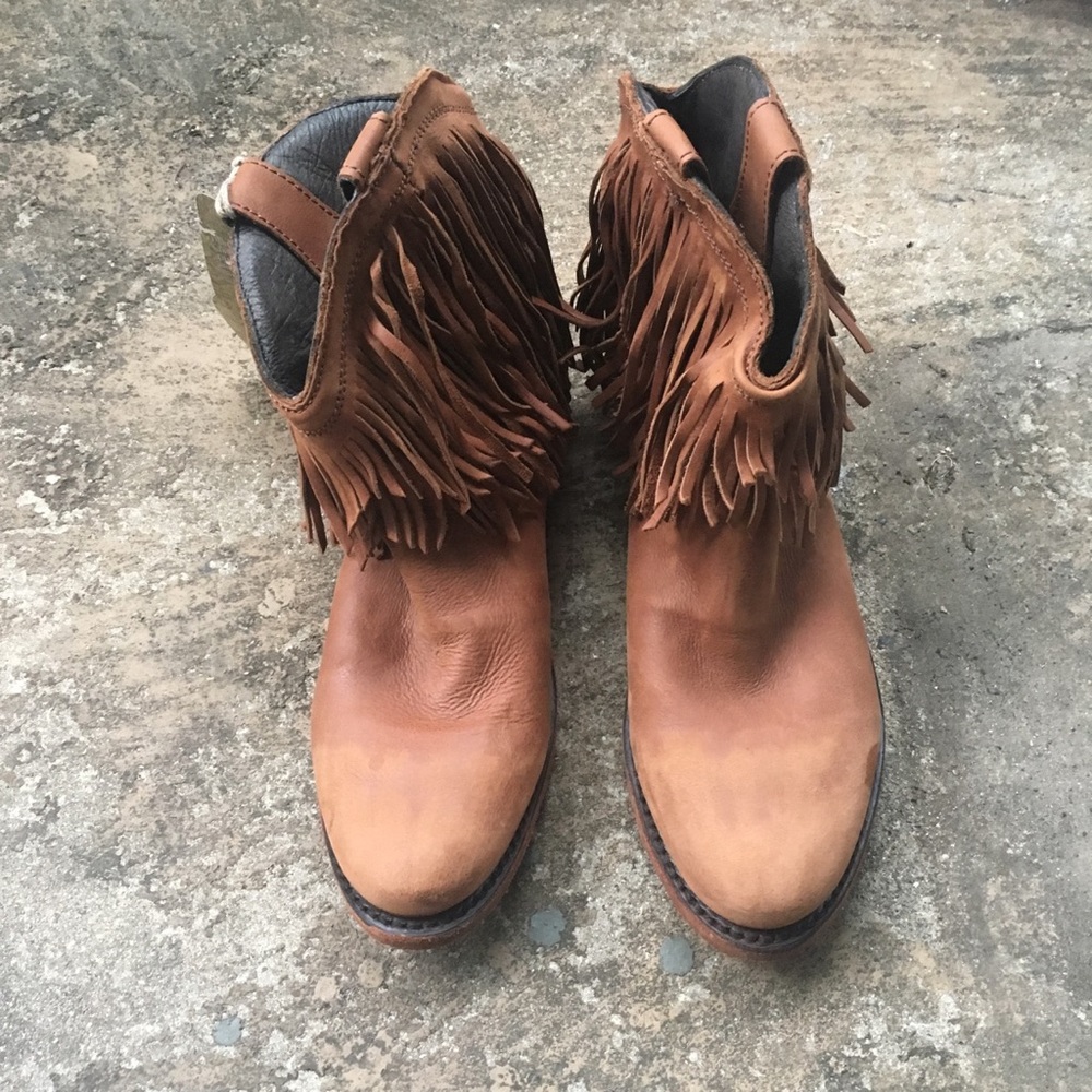 Fringe bootie