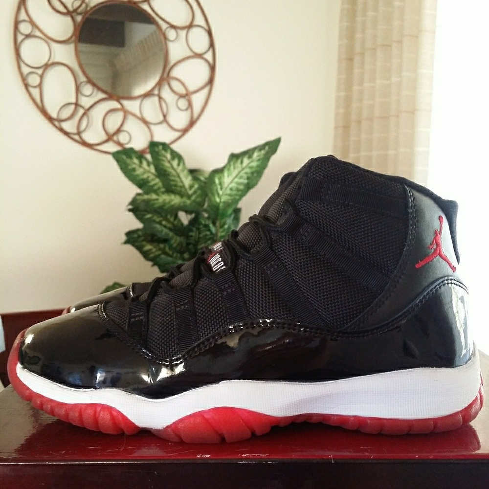 🚫SOLD!🚫Air Jordan Retro Bred 11🚫SOLD!🚫