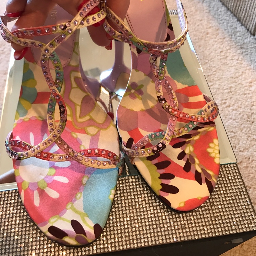 Enzo Angiolini pastel&rhinestone 3 1/2"heel sandal