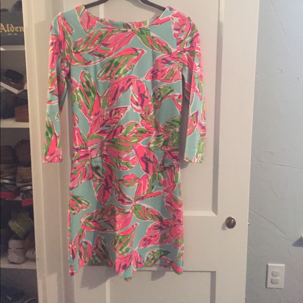 Lilly Pulitzer 3/4 sleeve dress XS.