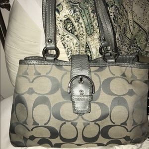 Coach purse / grey leather handbag