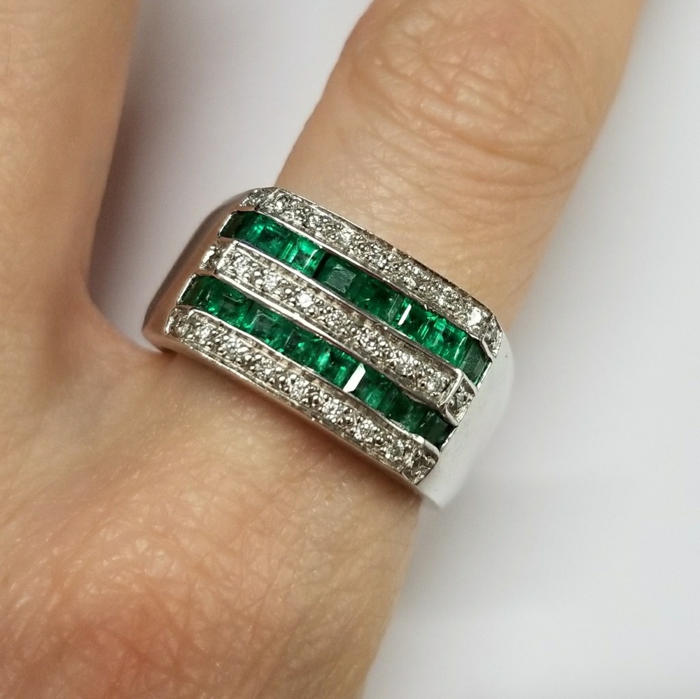 14k White Gold Emerald & Diamond Ring Solid