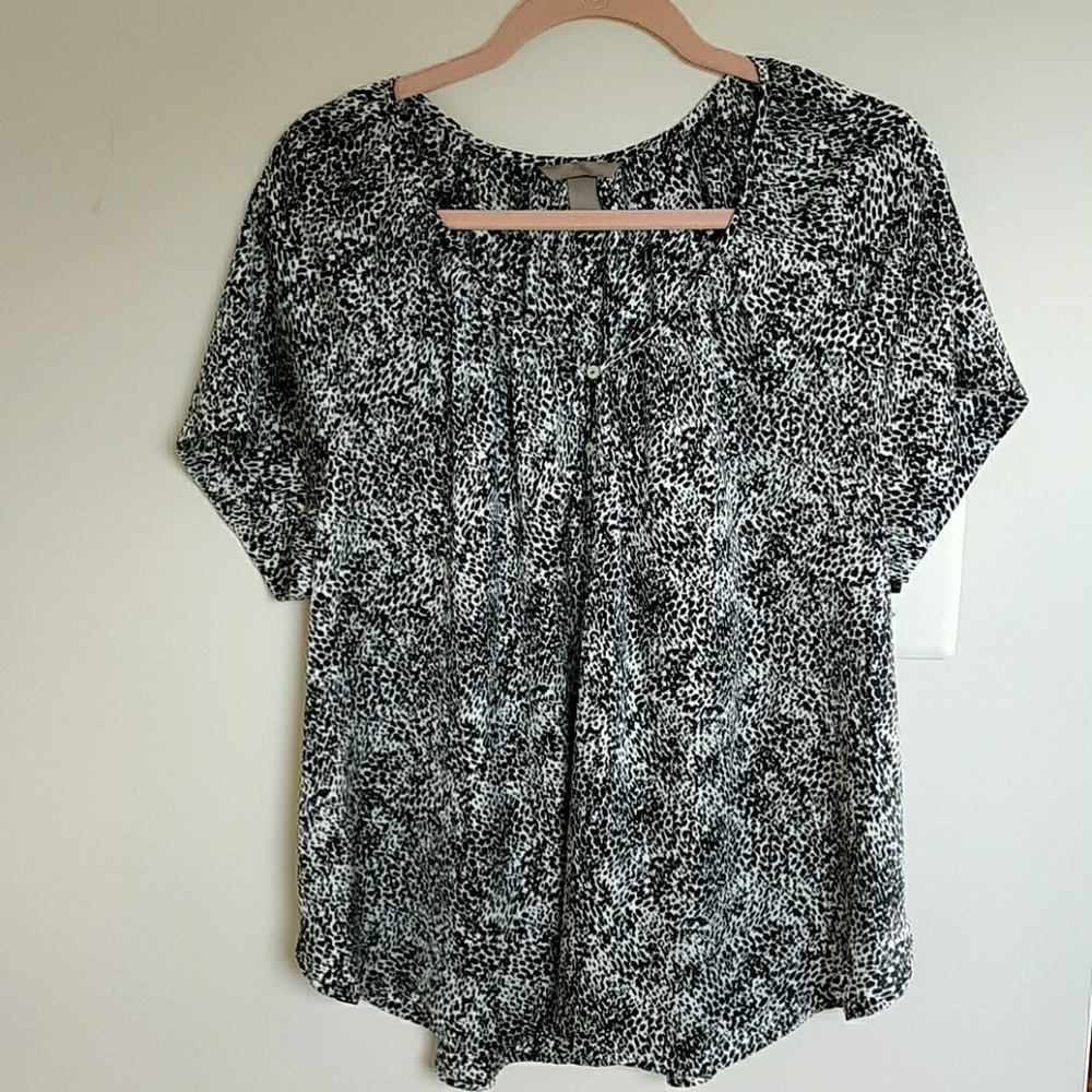 H&M plus satin white and black print blouse 16