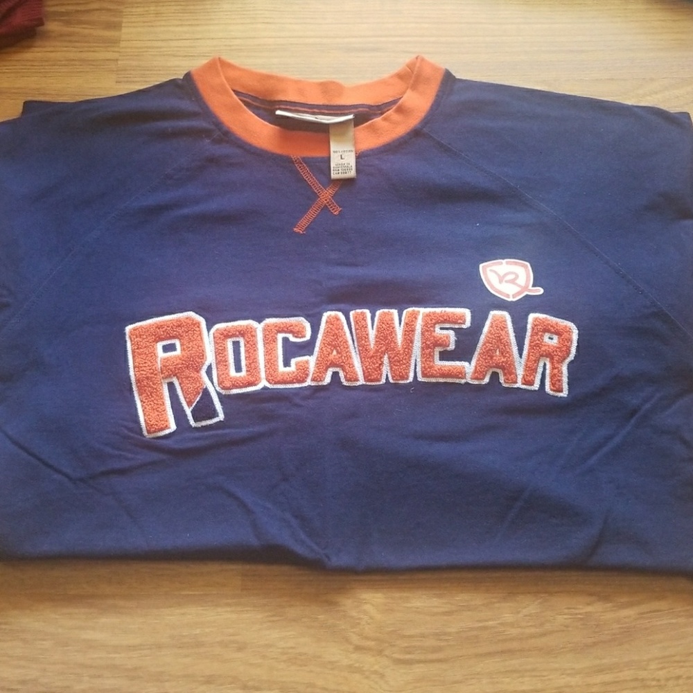 Rocawear t shirt