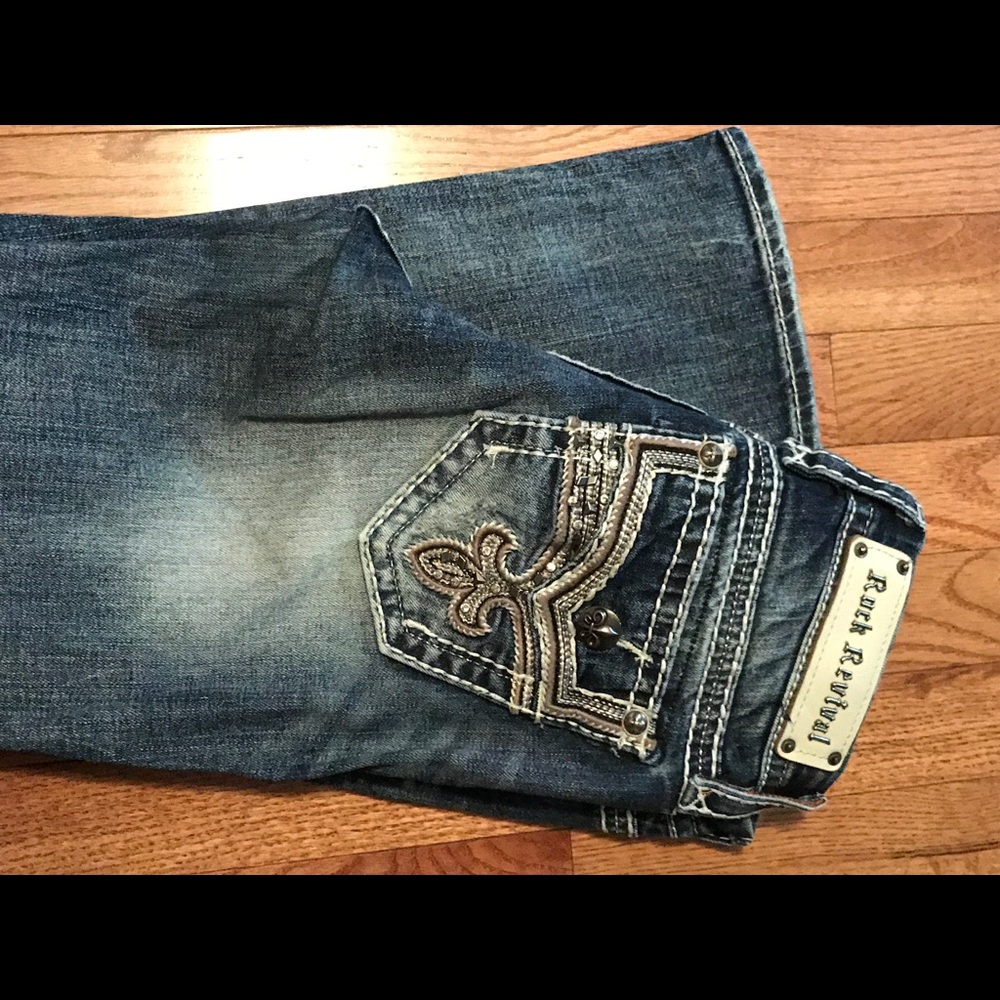 Rock revival capris