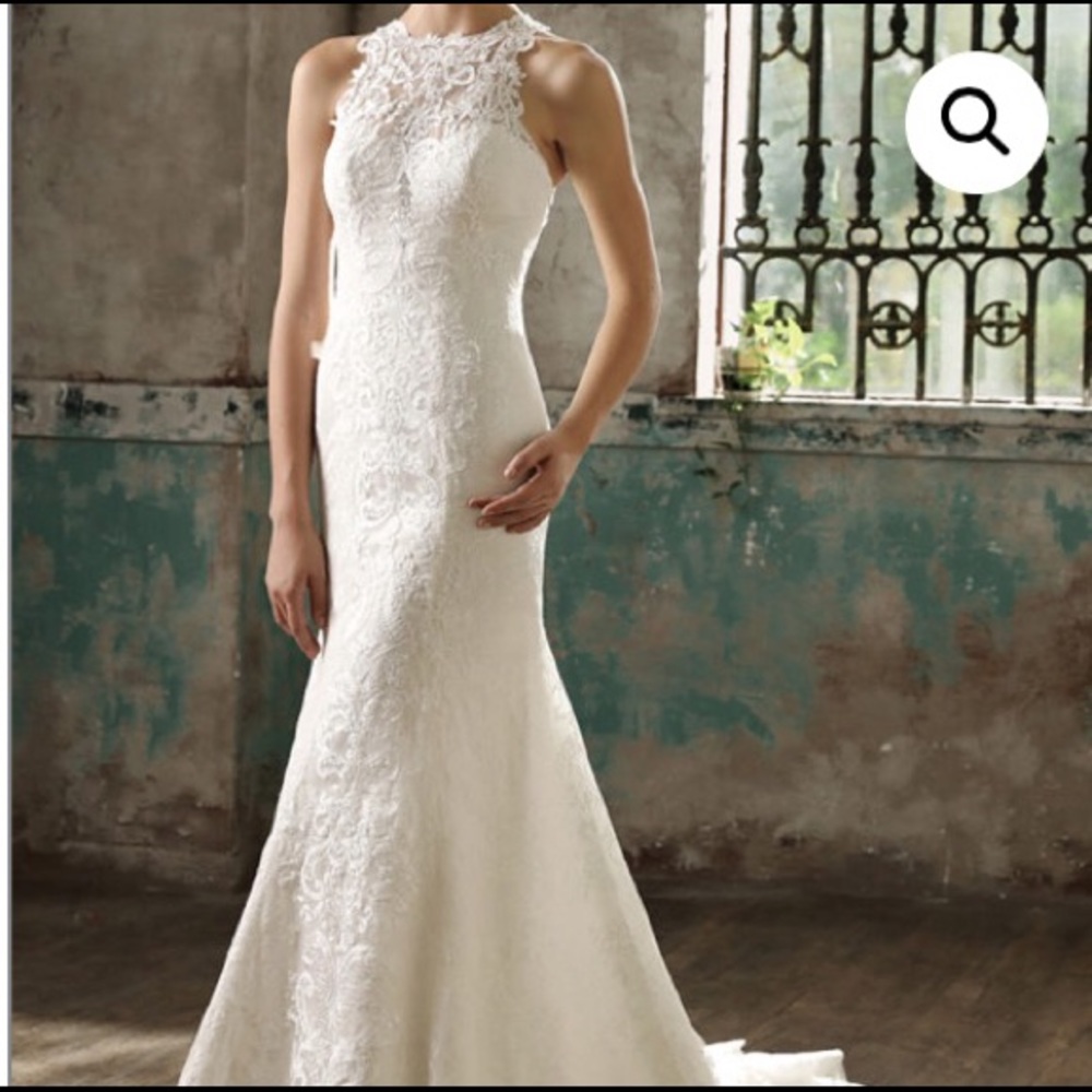 Wedding dress up to size 28