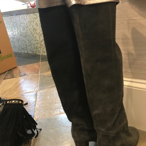 Boots - Picture 2 of 3