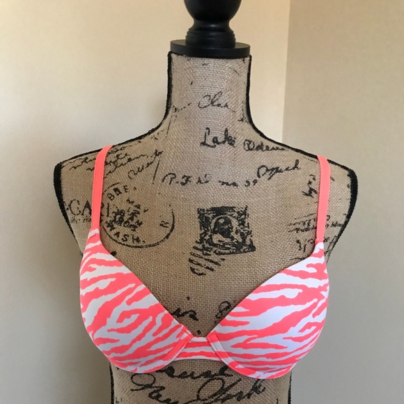 VS PINK Bra - Picture 2 of 3