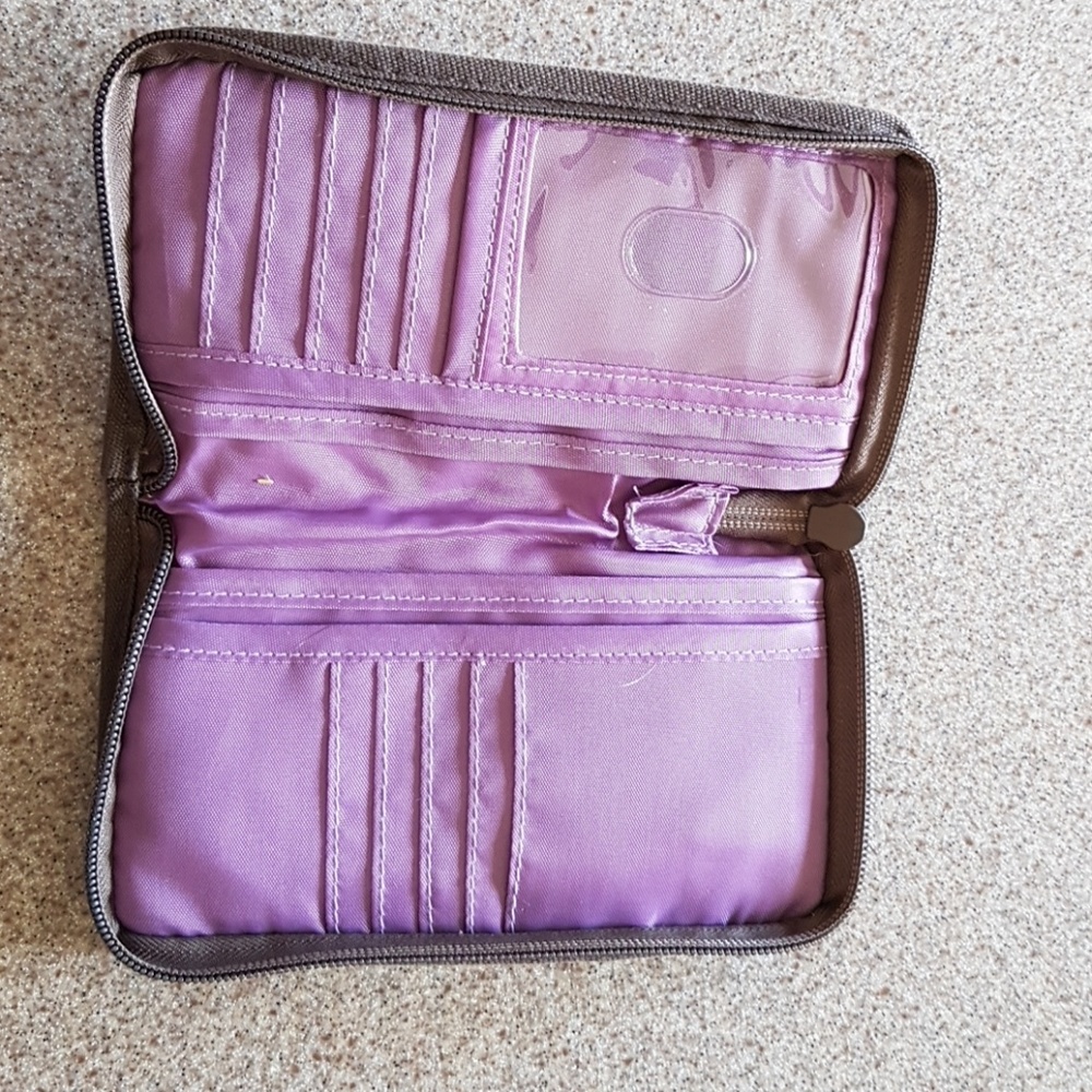Thirty one wallet