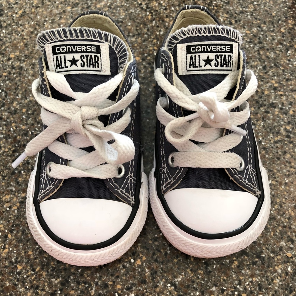 Grey converse size 5 toddler