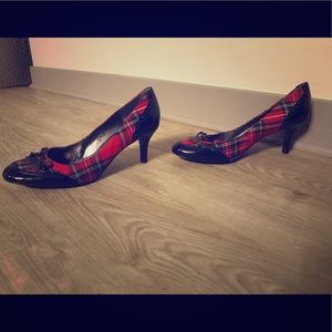 Bandolino Red Plaid Patten Leather Pumps