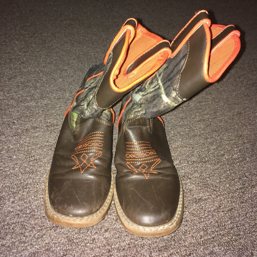 Boys camo cowboy boots
