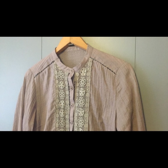 💖PURPLE DETAILED BUTTON DOWN SHIRT💖 - Picture 3 of 8