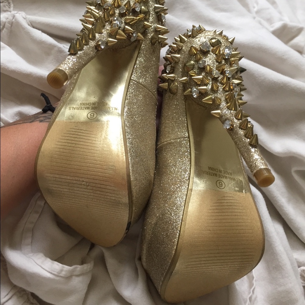 Beautiful Posh spikes and crystals glittery heels - Picture 4 of 5