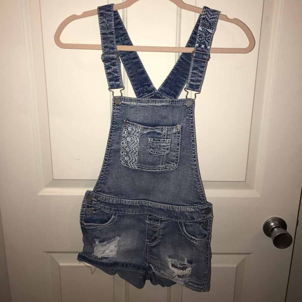 Overalls shorts with UNIQUE tribal stitching