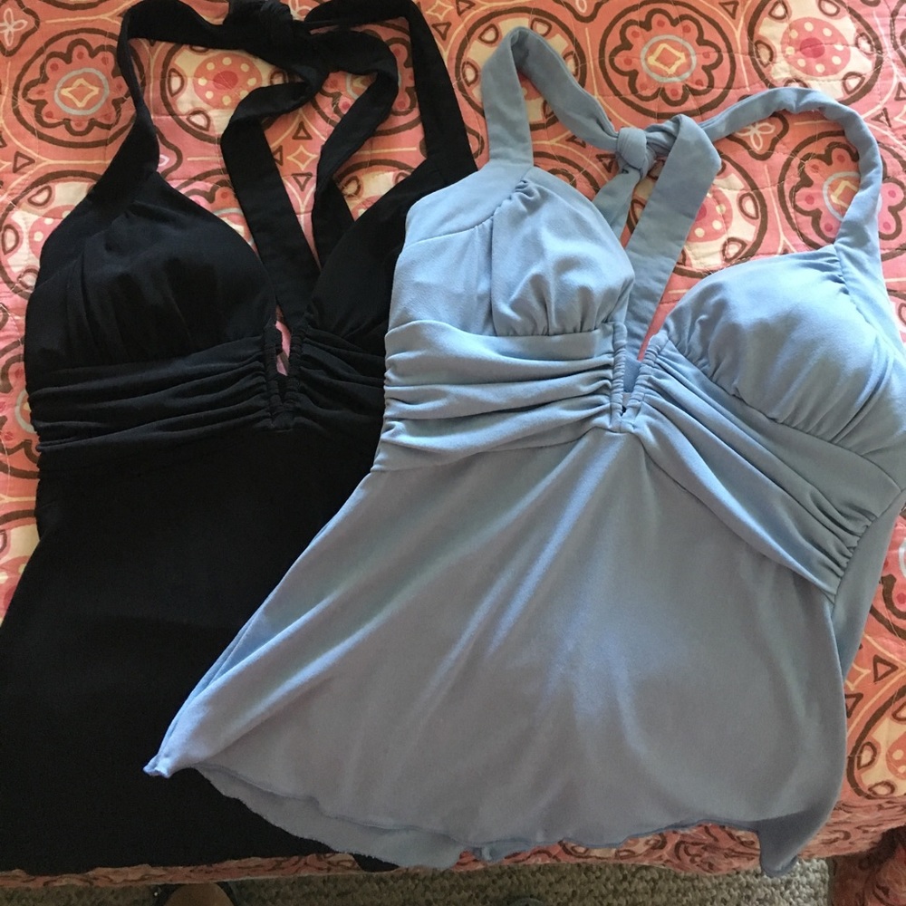 🚨🔊Bundle Alert‼️Very Sexy Halter cute tops!